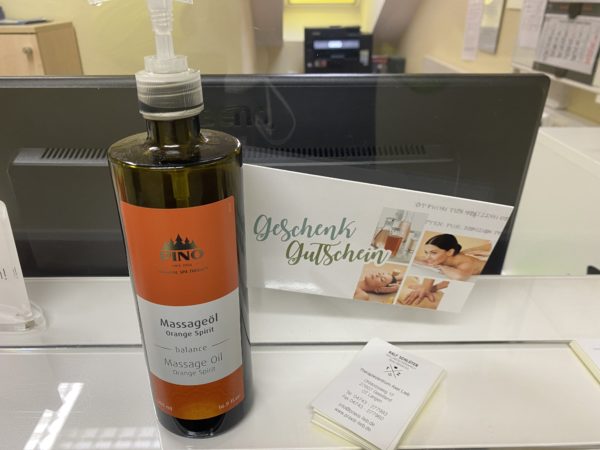 Massagegel und Gutschein zum Verkauf